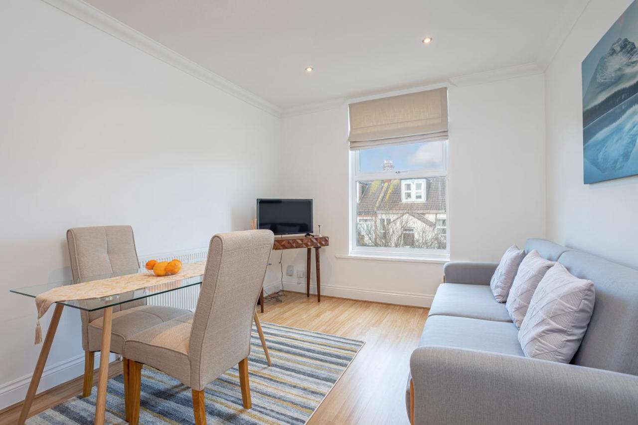 Luxury Granada Apartments - 1 & 2 Bed Flats W Free Parking Perfect For Contractors, Students Near The Beach Portsmouth Exterior foto