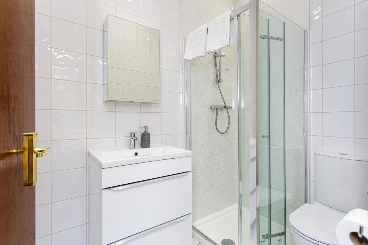 Luxury Granada Apartments - 1 & 2 Bed Flats W Free Parking Perfect For Contractors, Students Near The Beach Portsmouth Cameră foto